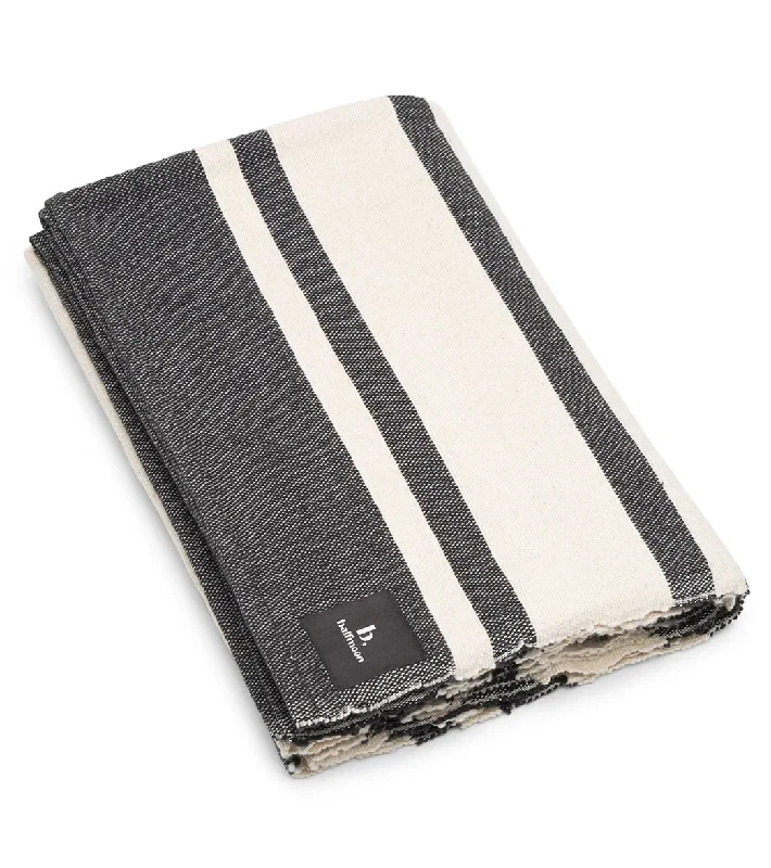 B, Halfmoon Everyday Blanket