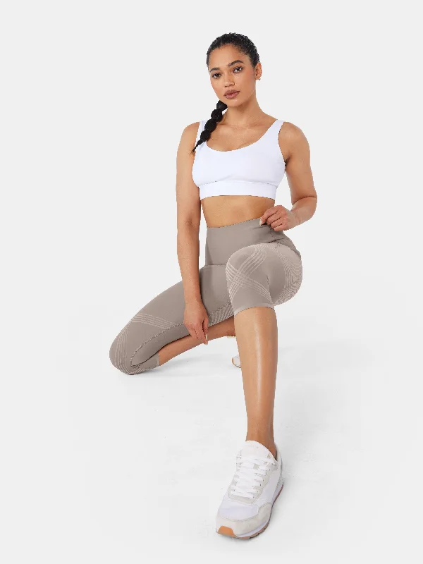 body-sculpt-side-pocket-capri-leggings