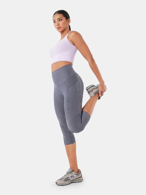 body-sculpt-side-pocket-capri-leggings