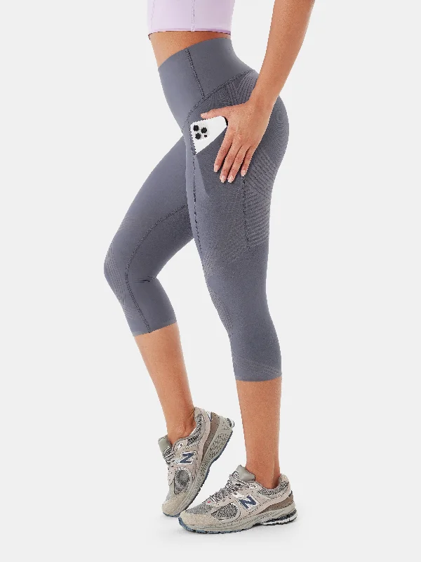 body-sculpt-side-pocket-capri-leggings