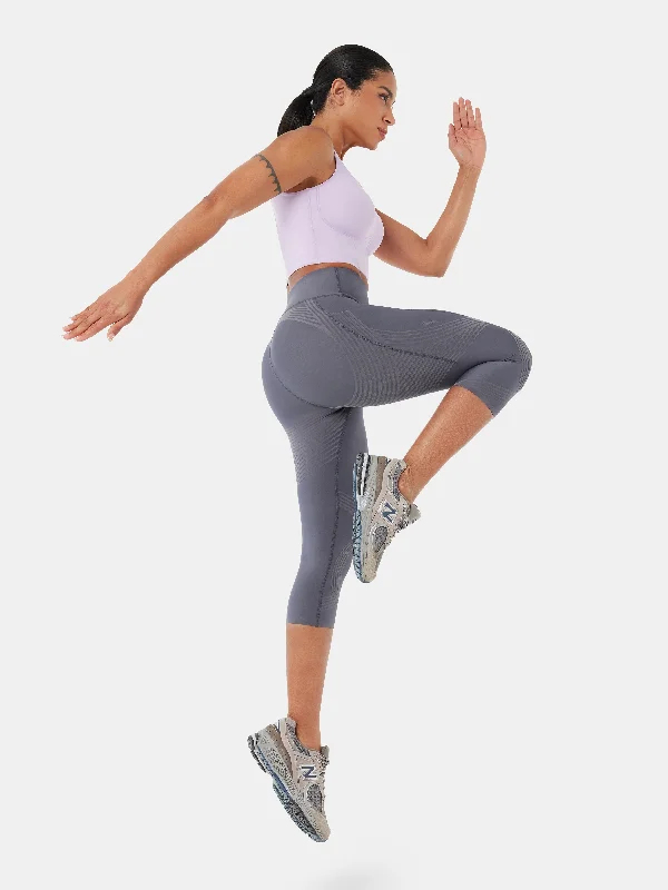 body-sculpt-side-pocket-capri-leggings