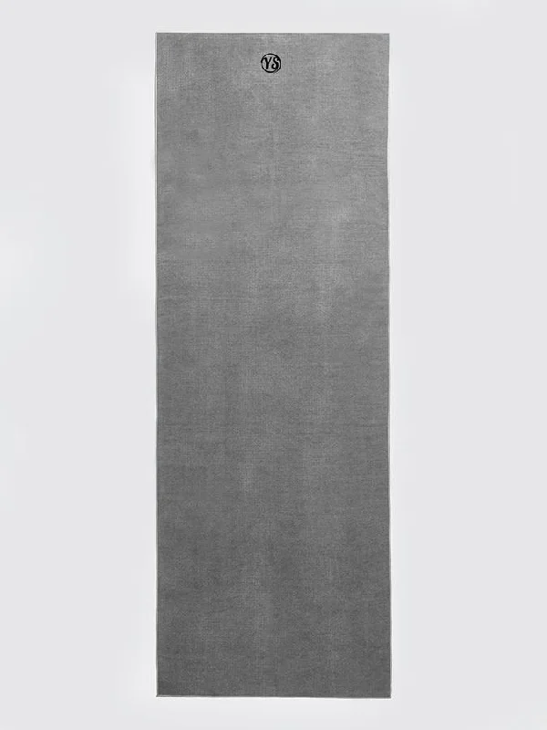 Grip Dot Yoga Towels in Grey