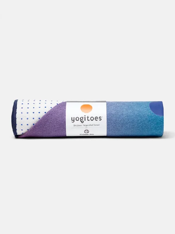 manduka-yogitoes-yoga-mat-towel-amethyst-array