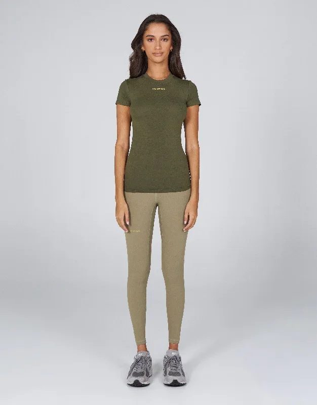 stax-aw-womens-tee-oryx-olive