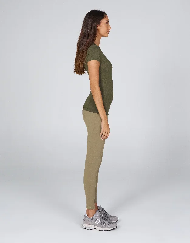 stax-aw-womens-tee-oryx-olive