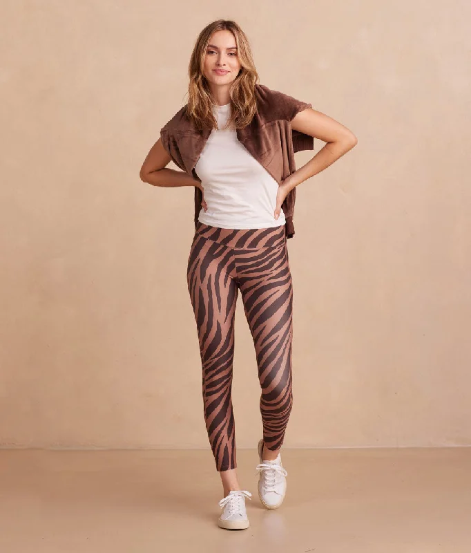 the-do-it-all-high-rise-7-8-leggings-modern-zebra-in-toffee-sea-urchin